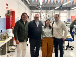Álvaro Moreno visita Jesús Obrero, la parroquia que habita en el corazón del Polígono Sur